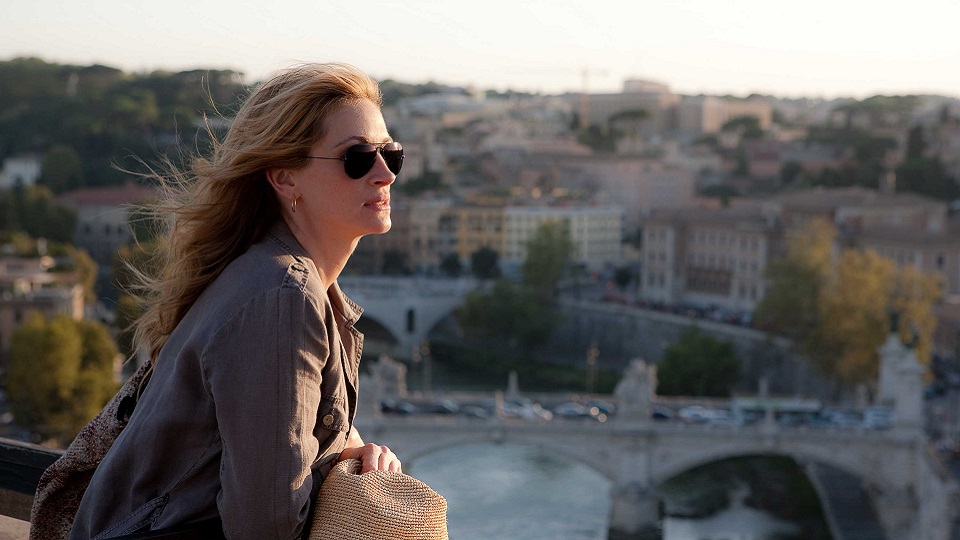 Julia Roberts as "Liz Gilbert" in Italy in Columbia Pictures' EAT, PRAY, LOVE.